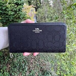 COACH Long Zip-Around Wallet in Signature Jacquard Black w Silver Hardware